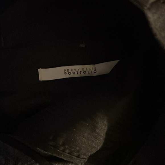 Perry Ellis - Picture 2 of 3